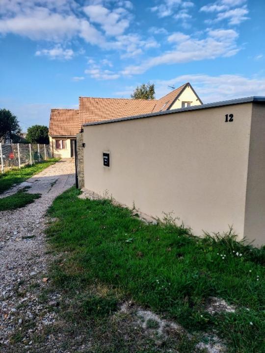 12, Route De Paris Apartment Grainville Luaran gambar